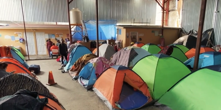Migrantes en albergues
