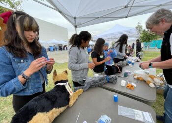 Evento de inclusión veterinaria en Logan Memorial Educational Campus