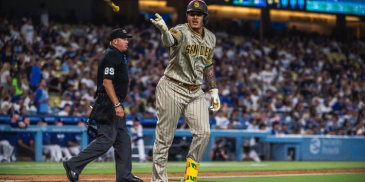 Manny Machado tras pegar su cuadrangular a nte los Dodgers.