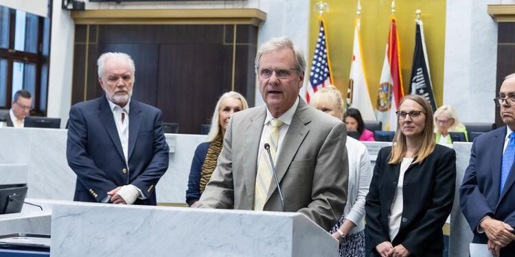 Delincuente sexual en libertad condicional es arrestado por acto indecente en El Cajon