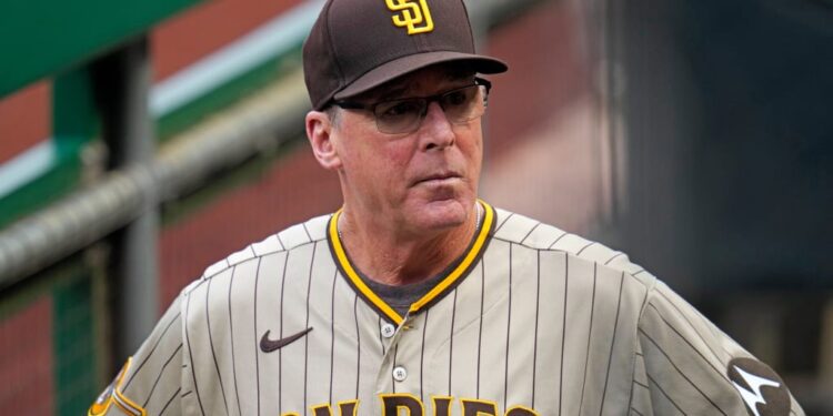 Bob Melvin deja a los Padres y firma con los Gigantes