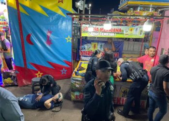 Cae juego mecánico en las Fiestas del Sol
