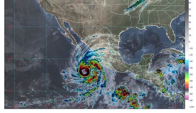El Huracán Norma alcanza la categoría 4 y amenaza a Baja California Sur