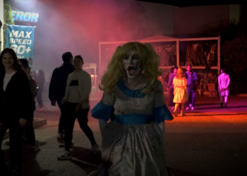 ¡Disfruta del terror al máximo en Howl-O-Scream de SeaWorld hasta el 31 de octubre!