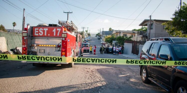 Explota mina de gas en un local comercial de la colonia La Postal en Tijuana