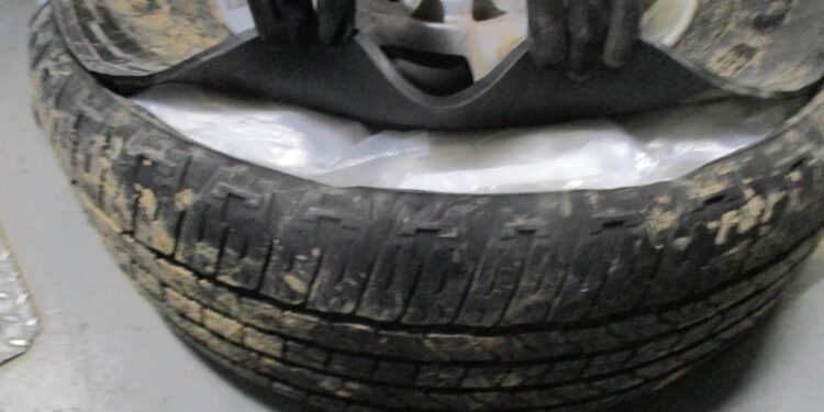 Decomisan 357 libras de metanfetamina en la Garita de San Ysidro