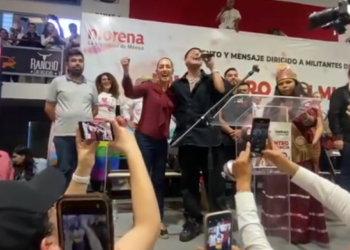 VIDEO | Eduin Caz le cantó a Claudia Sheinbaum en la asamblea informativa realizada en Ensenada