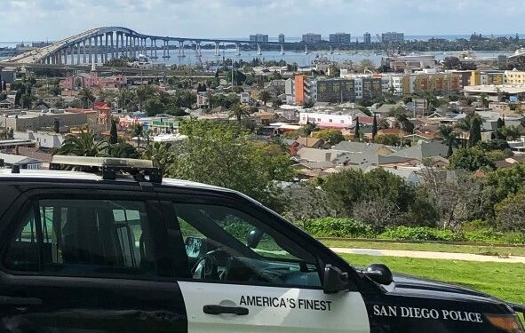 La policía irrumpe en una casa de Chula Vista en una investigación por tiroteo fatal