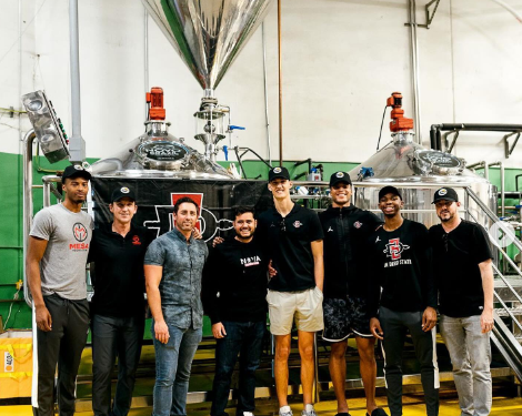 Nova Kombucha y Basketball SDSU se unen para nueva creación refrescante
