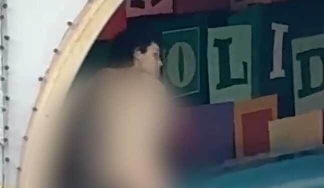 Hombre es arrestado en Disneyland por desnudarse