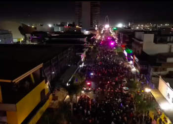 Así lució la avenida Revolución la noche de Halloween en Tijuana