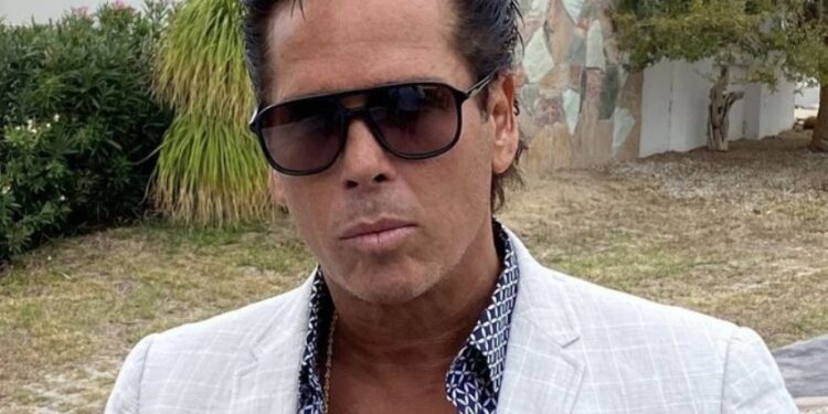 Roberto Palazuelos en Twitter