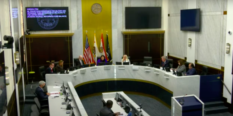 Propuesta para investigar centros de embarazo fracasa tras empate