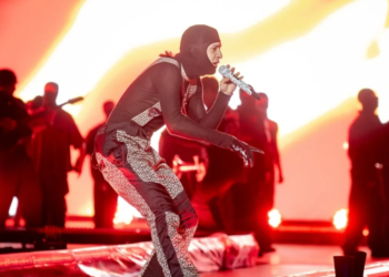 Peso Pluma se acompañó de sus amigos en el Foro Sol