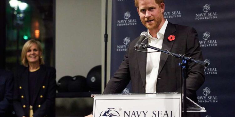 El príncipe Harry y Meghan Markle inauguran un centro de entrenamiento para veteranos