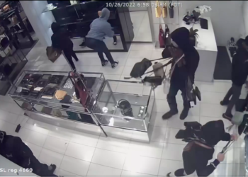 Legisladores de California abordan el “aumento alarmante” del robo en tiendas