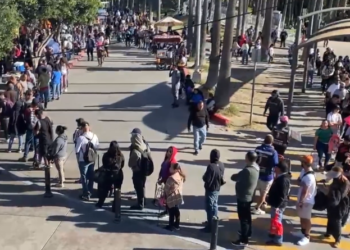 Cruce peatonal San Ysidro Tijuana