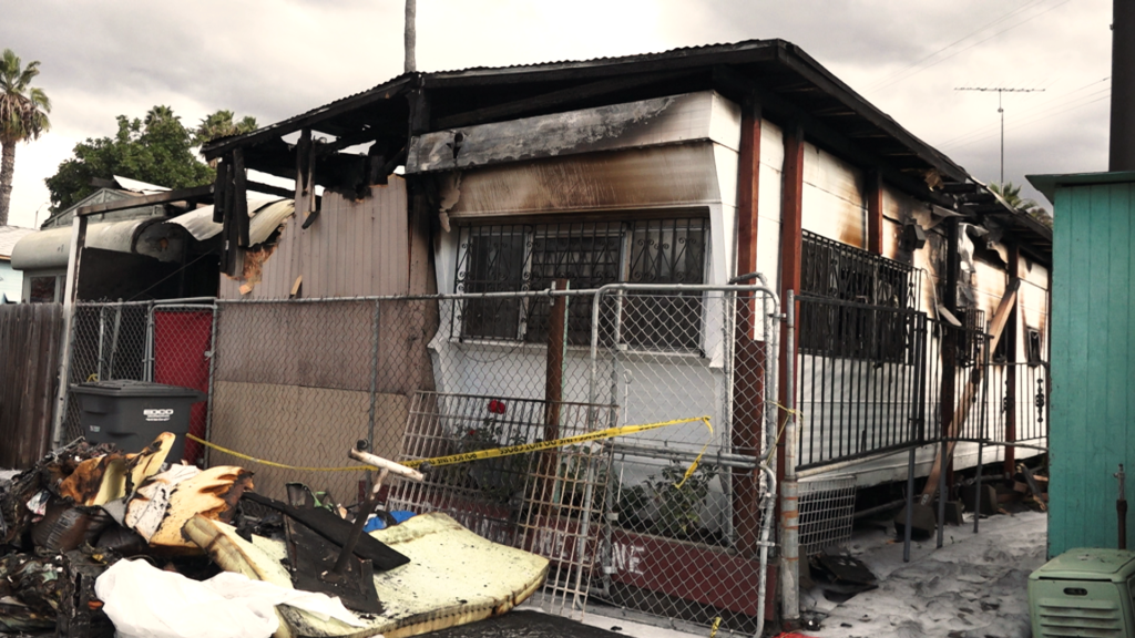 Incendio consume casa rodante en San Ysidro y cobra la vida de un perro ...