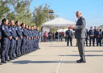 Se gradúan 58 nuevos policías para Tijuana