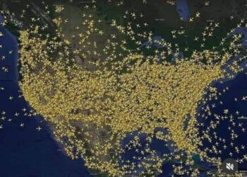 8 mil 500 vuelos surcaron simultáneamente los cielos en Estados Unidos
