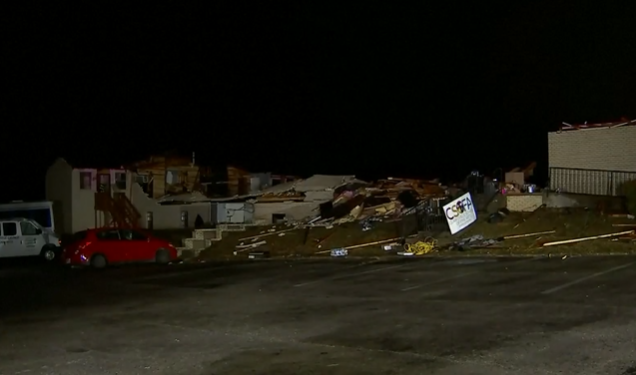 Tornado deja 6 personas sin vida y decenas heridas en Tennessee
