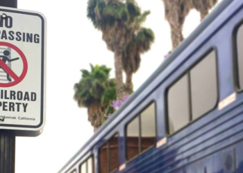 Hombre atropellado por tren en Carlsbad: cuarta víctima esta semana