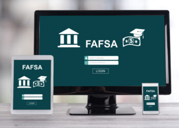 Hay una nueva solicitud FAFSA. ¿Cuáles cambios podrían afectarle?