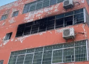 Mueren 13 niños en un incendio en internado de China