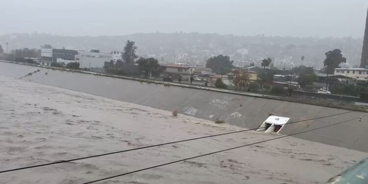 Reportan fuertes lluvias en Tijuana