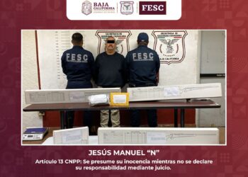 Decomisan arsenal a conductor en Mexicali