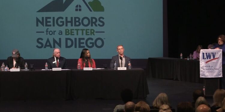 Candidatos por la alcaldía de San Diego se enfrentan en foro público