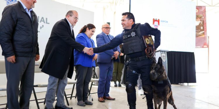 Jubilan a 6 binomios K-9 de la Policía Municipal