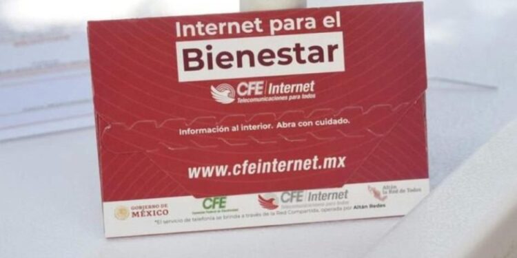 Entregan 1,100 SIM gratuitos con internet y telefonía a estudiantes de Tijuana