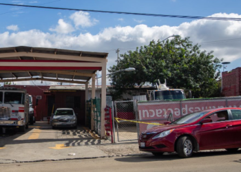 Hombre lesionado llega a estación de Bomberos y muere en el lugar