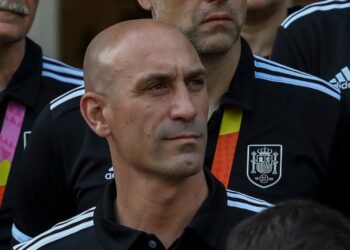 Luis Rubiales enfrenta 2 años y medio de prisión por el beso a Jenni Hermoso