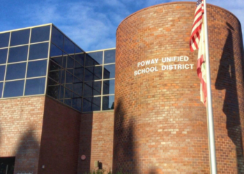 Profesora de Poway Unified es arrestada por agredir sexualmente a estudiante