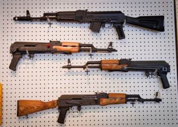 Detienen a hombres que compraron armas en Texas para un cártel mexicano