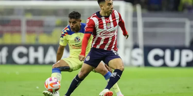 América y Chivas empatan en el clásico nacional