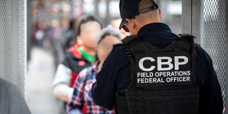Ex oficial de CBP es condenado por agresión a una mujer en San Ysidro