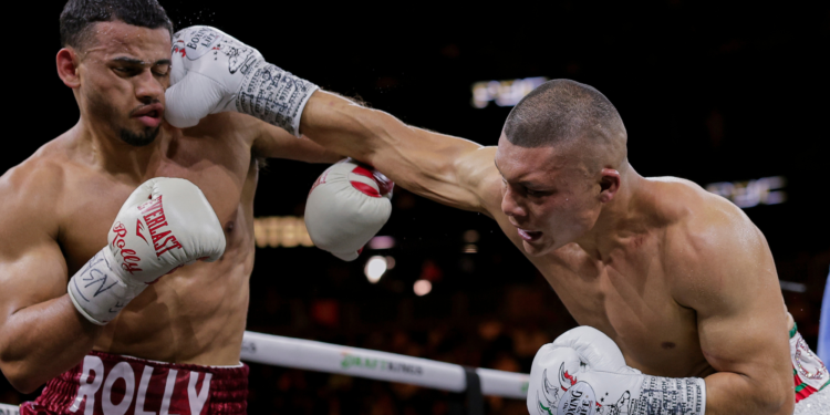 “Pitbull” Cruz es el nuevo campeón mundial Superligero