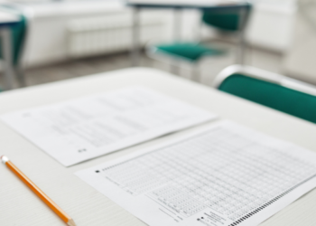 Estudiante escritorio