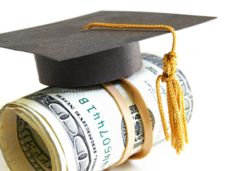 Amazon otorga becas de $40 mil dólares a 5 estudiantes de San Diego