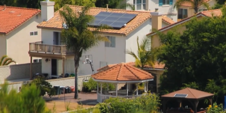 State Farm cancelará 30,000 pólizas de seguro de hogar en California