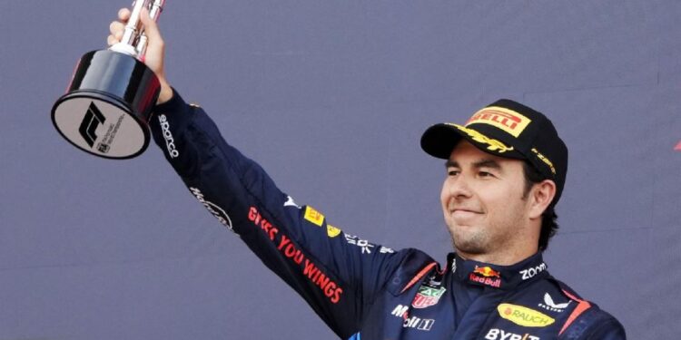 Checo Pérez se sube al podio en el Gran Premio de Japón