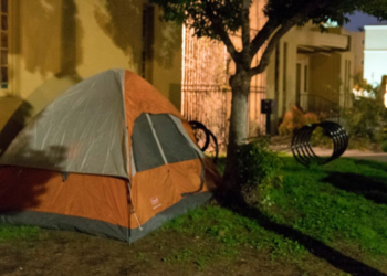 Corte Suprema decidirá sobre la prohibición de campamentos de personas sin hogar