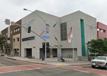 Ofrecen cursos gratuitos de enfermería a migrantes y solicitantes de asilo