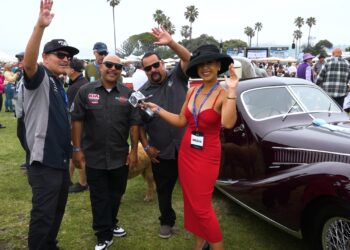 Celebran lujo y glamour de los autos clásicos en La Jolla Concours D’elegance 2024