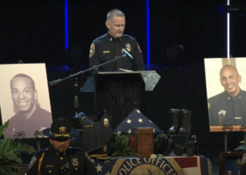 Comunidad de Chula Vista celebró la vida del subjefe de policía Collum en ceremonia