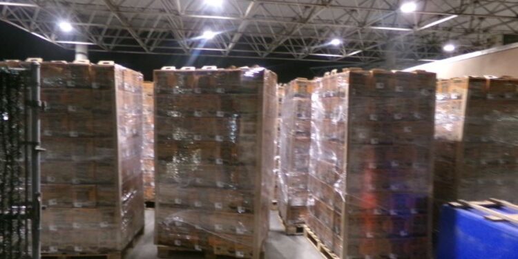 CBP decomisó metanfetamina escondida en un cargamento de carbón