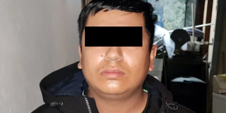“Polleros” exigían dinero por información de una menor de edad que cruzarían a EUA